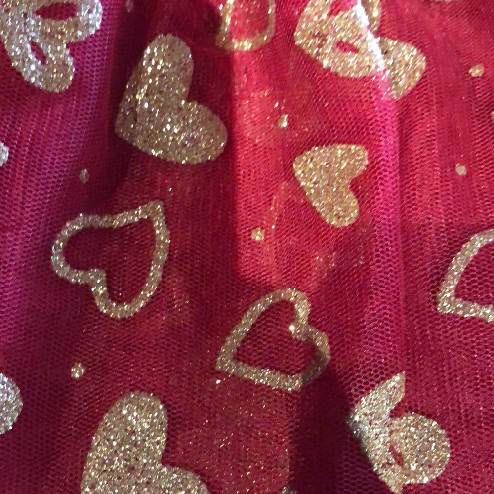Girls Valentines Heart Skirt. 7/8 - Picture 2 of 8